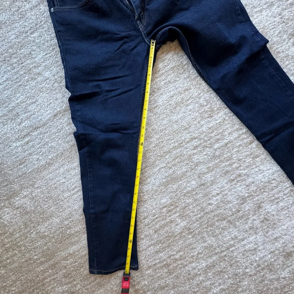 Levi's Men's Dark Indigo Slim Straight Jeans  W 34/ L 27.5